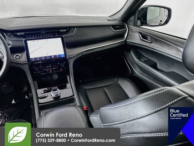 Used 2024 Jeep Grand Cherokee Limited w/ Black Appearance Package AWD/4WD image 29
