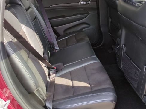 Used 2020 Jeep Grand Cherokee Altitude AWD/4WD image 30