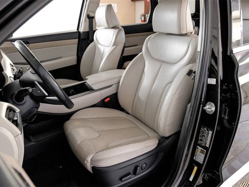 Used 2021 Hyundai Palisade SEL w/ Premium Package image 3