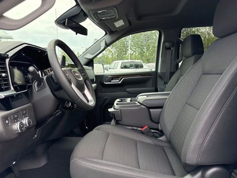 New 2026 GMC Sierra 1500 Elevation image 9