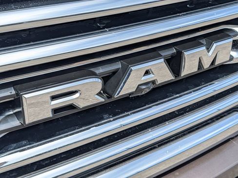 Used 2024 RAM 2500 Limited w/ Towing Technology Group AWD/4WD image 37