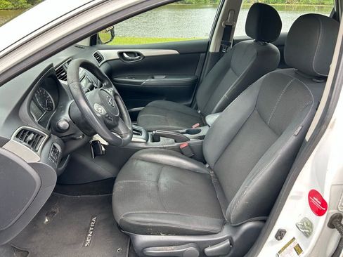 Used 2018 Nissan Sentra S image 14