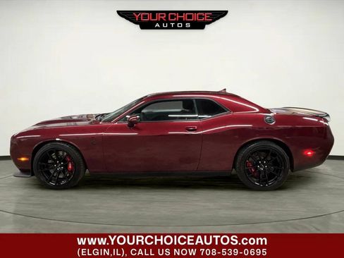 Used 2023 Dodge Challenger SRT Hellcat RWD image 2