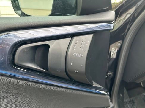 Used 2025 BMW X3 xDrive30i AWD/4WD image 16