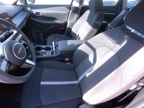 Used 2025 Hyundai Sonata SE FWD image 13