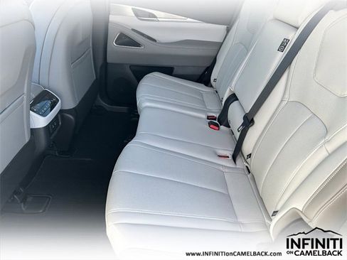 New 2026 INFINITI QX60 Luxe image 19