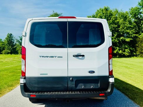 Used 2020 Ford Transit 250 Low Roof RWD image 8
