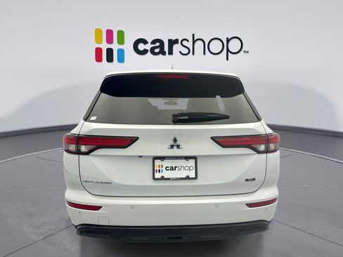 Used 2024 Mitsubishi Outlander SE Black Edition AWD/4WD image 4