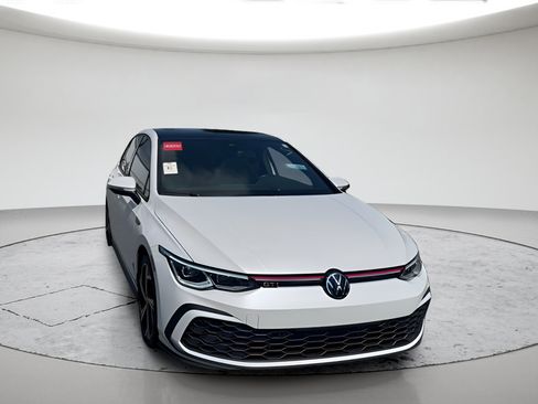 Used 2024 Volkswagen GTI SE FWD image 18