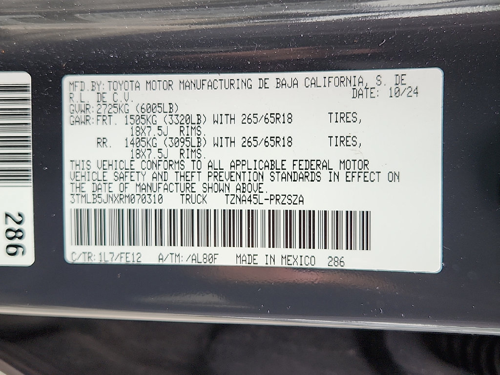 Used 2024 Toyota Tacoma TRD Sport w/ TRD Sport Upgrade Package AWD/4WD image 19