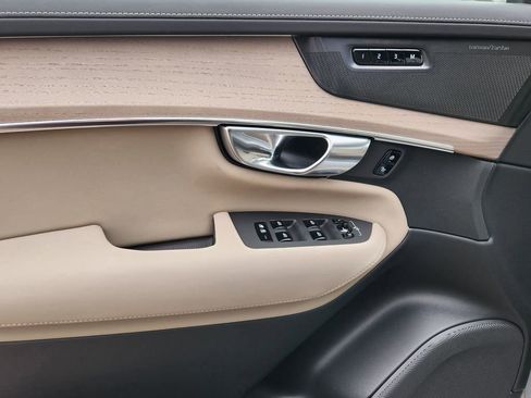 New 2026 Volvo XC90 T8 Plus w/ Protection Package Premier image 11