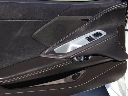 Used 2025 Chevrolet Corvette Stingray Coupe w/ 1LT image 17