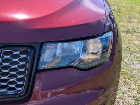 Used 2021 Jeep Grand Cherokee Laredo X RWD image 10