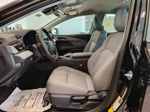 New 2026 Toyota Camry LE image 9