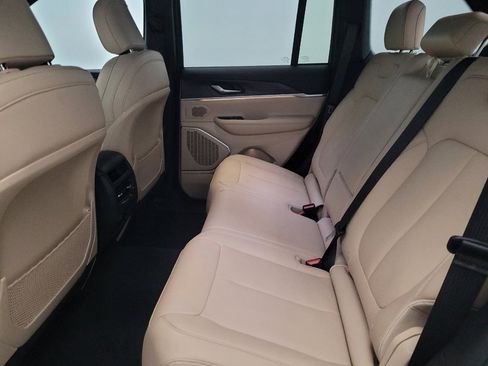 Used 2023 Jeep Grand Cherokee 4WD 4xe image 18