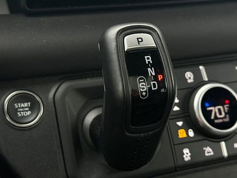 Used 2024 Land Rover Defender 110 X-Dynamic SE image 25