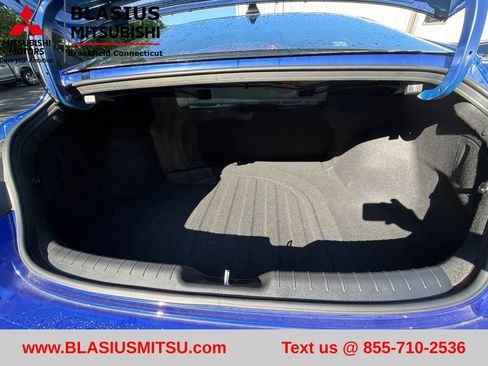 Used 2025 Hyundai Elantra Sport FWD image 40