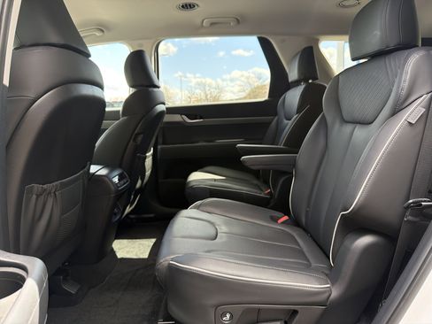Used 2023 Hyundai Palisade SEL image 30