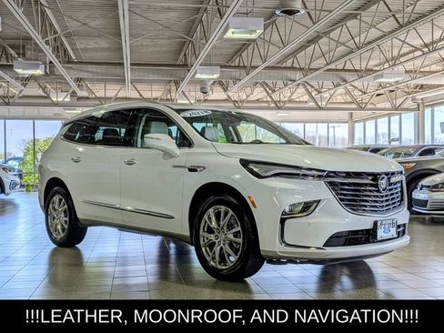 Used 2023 Buick Enclave Essence w/ Experience Buick Package image 2