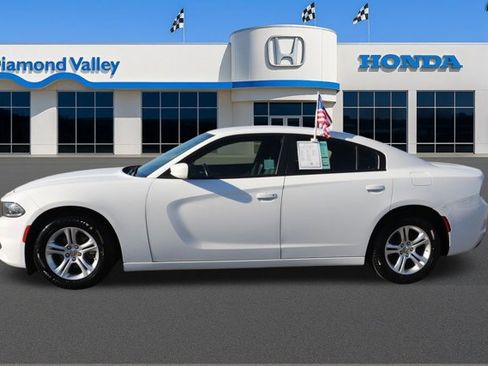 Used 2022 Dodge Charger SXT image 8