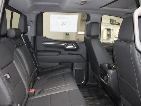 New 2026 GMC Sierra 1500 SLT w/ SLT Premium Plus Package image 25