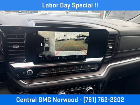 Used 2024 GMC Sierra 1500 SLT w/ SLT Premium Package AWD/4WD image 20