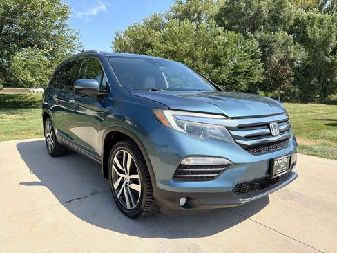Used 2016 Honda Pilot Touring image 8