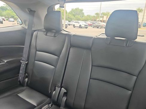 Used 2019 Honda Pilot Touring image 26