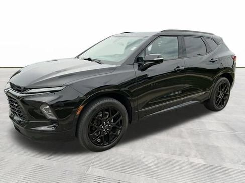 Used 2023 Chevrolet Blazer RS w/ Enhanced Convenience Package FWD image 3
