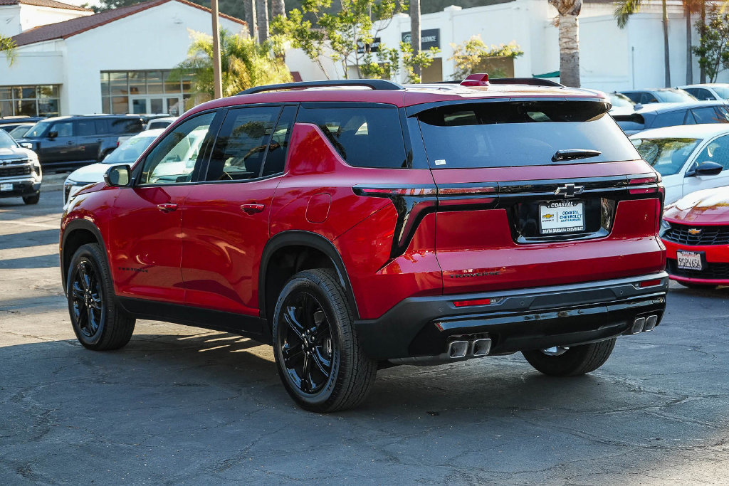 New 2027 Chevrolet Traverse LT w/ Midnight/Sport Edition FWD image 4