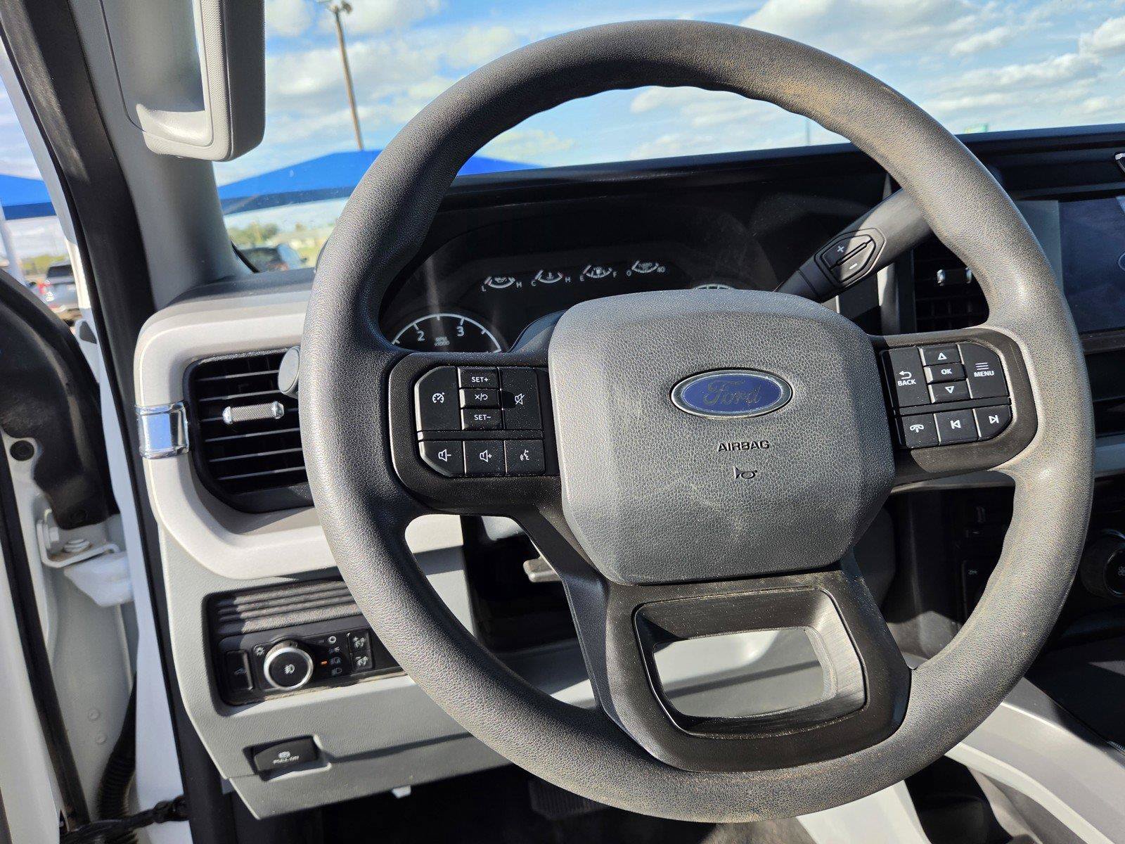 Used 2025 Ford F350 XLT w/ FX4 Off-Road Package AWD/4WD image 16