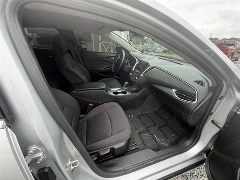 Used 2020 Chevrolet Malibu LT FWD image 10