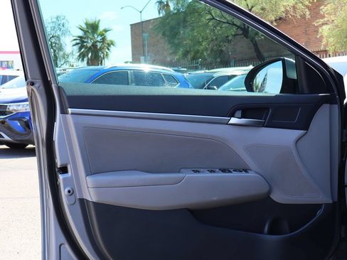 Used 2020 Hyundai Elantra Value Edition w/ Cargo Package (C1) FWD image 36