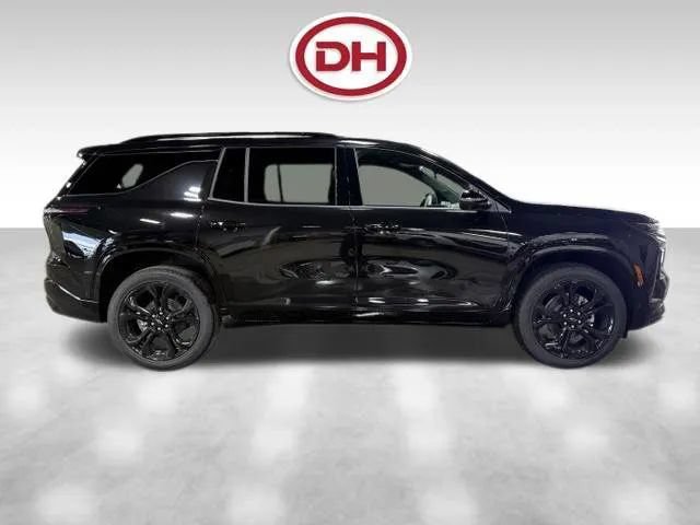 New 2027 Chevrolet Traverse RS w/ LPO, Floor Liner Package AWD/4WD image 2