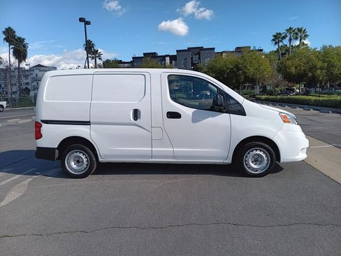 Used 2020 Nissan NV200 S w/ Back Door Glass Package image 4