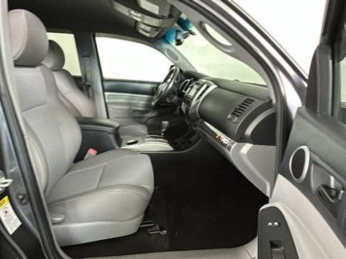 Used 2013 Toyota Tacoma PreRunner w/ TRD Off-Road Pkg RWD image 27