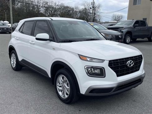 New 2026 Hyundai Venue SE image 4