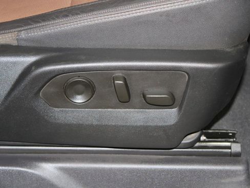 Used 2024 Chevrolet Silverado 2500 High Country w/ High Country Premium Package image 29