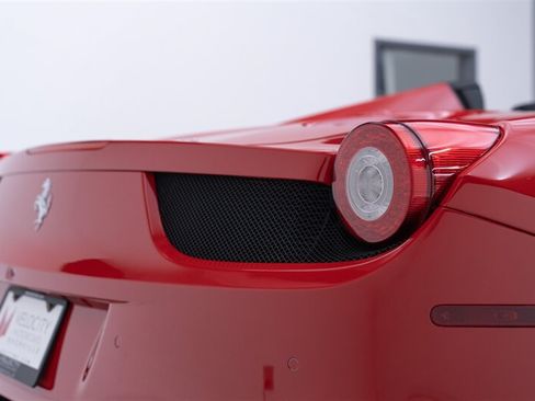Used 2012 Ferrari 458 Spider RWD image 27