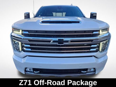 Used 2023 Chevrolet Silverado 2500 High Country w/ Z71 Off-Road Package AWD/4WD image 9