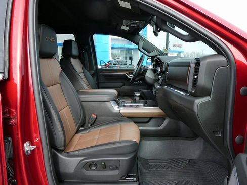 Certified 2023 Chevrolet Silverado 1500 High Country w/ Z71 Off-Road Package image 15