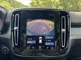 Used 2021 Volvo XC40 T5 Inscription w/ Climate Package image 4