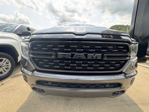 Used 2023 RAM 1500 Big Horn AWD/4WD image 2