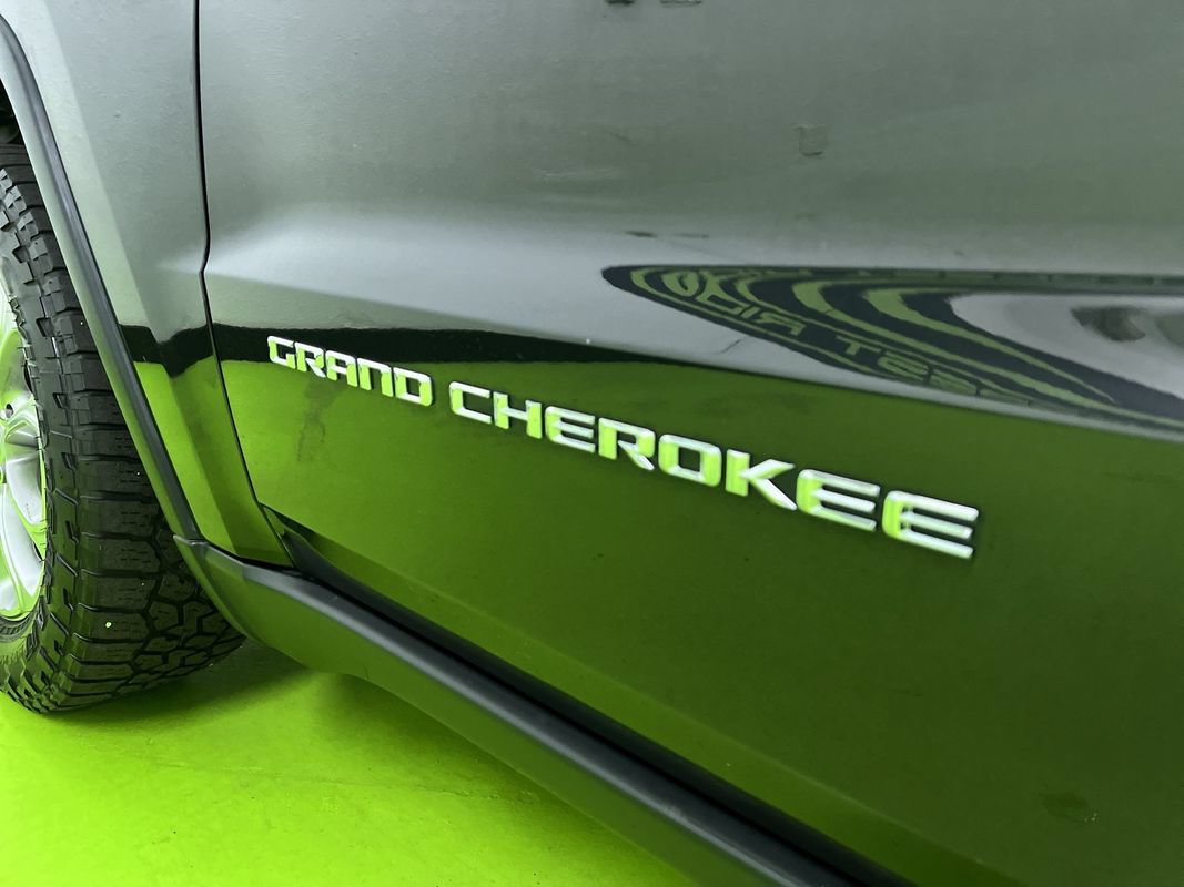 Used 2015 Jeep Grand Cherokee Limited AWD/4WD image 15