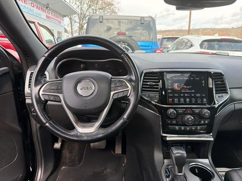 Used 2020 Jeep Grand Cherokee Limited image 18