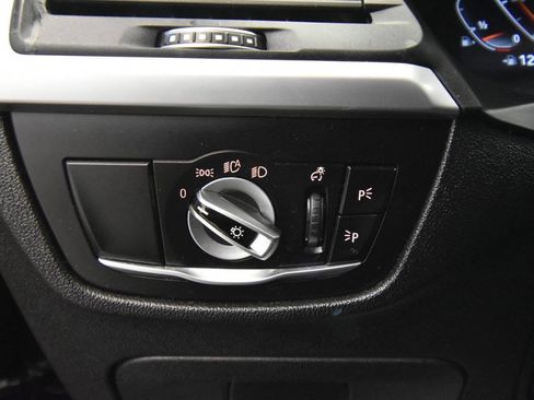 Used 2022 BMW X4 xDrive30i w/ Convenience Package image 29