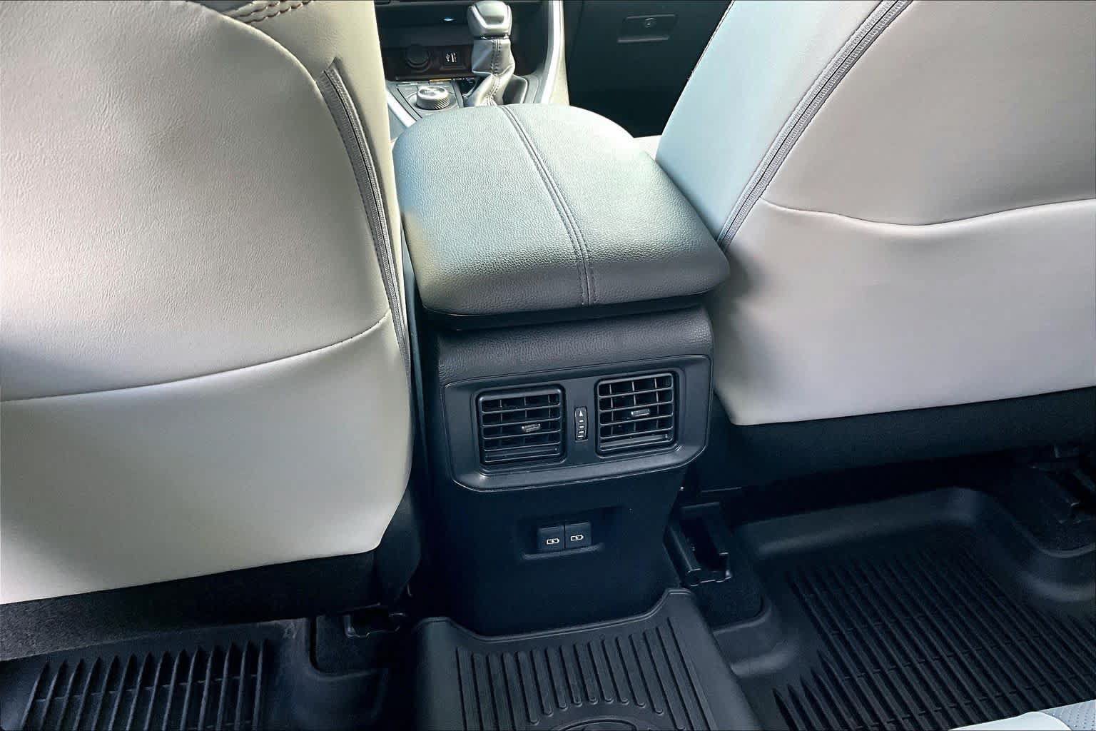 Used 2023 Toyota RAV4 Limited AWD/4WD image 10
