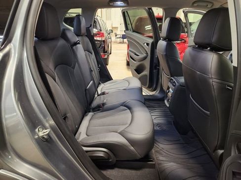 Used 2019 Buick Envision Essence image 29