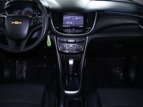 Used 2021 Chevrolet Trax LT image 14