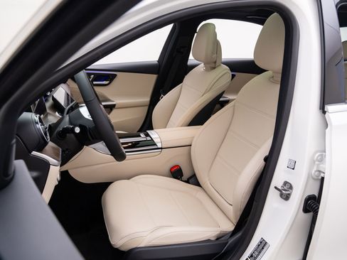 New 2026 Mercedes-Benz C 300 4MATIC Sedan image 17